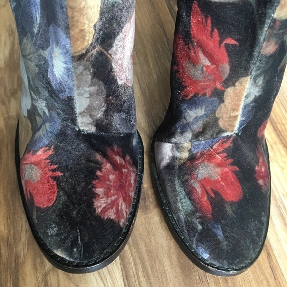 Joie Blayze Floral Print Velvet Booties - Picture 4 of 8